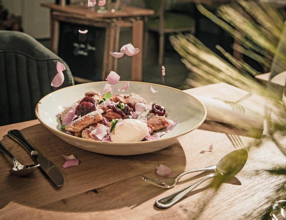 Wellness Natur Resort Gut Edermann Teisendorf Eksteriør billede